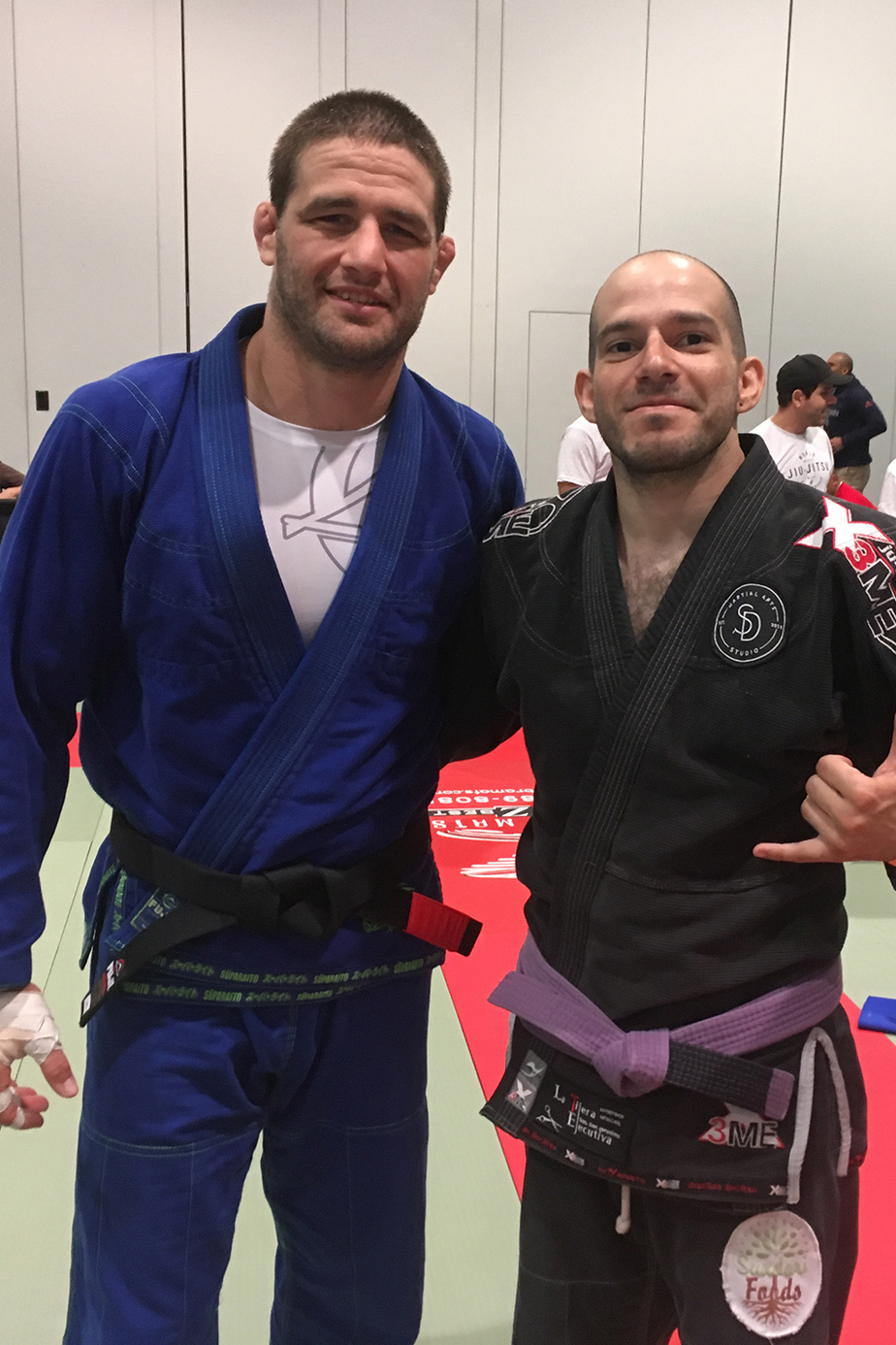 Travis Stevens y Abraham Caleb